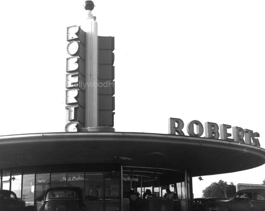 Roberts Drive In 1941.jpg